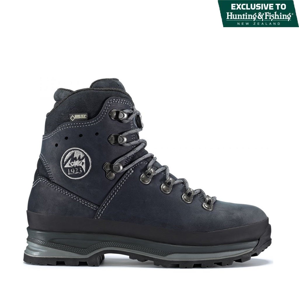 Lowa hunting boots for sale deals